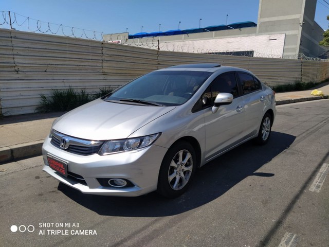 HONDA CIVIC EXR O MODELO MAIS COMPLETO, ACEITO VEICULOS NA TROCA E FINANCIO