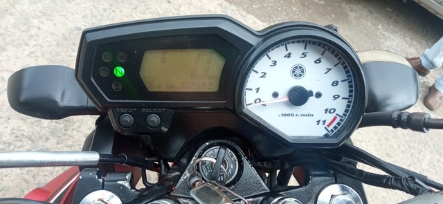 MOTO FAZER 250 YAMAHA