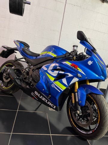 VENDO LINDA GSXR 1000RA A MAIS COMPLETA DA CATEGORIA 14000KM