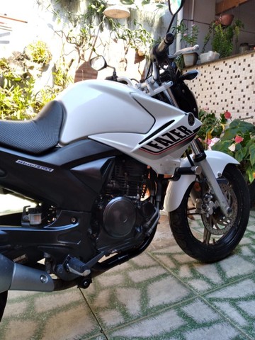 VENDO MOTO FAZER 2015