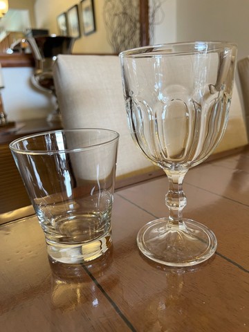 Conjunto 2 copos colecionador diversos vidro 