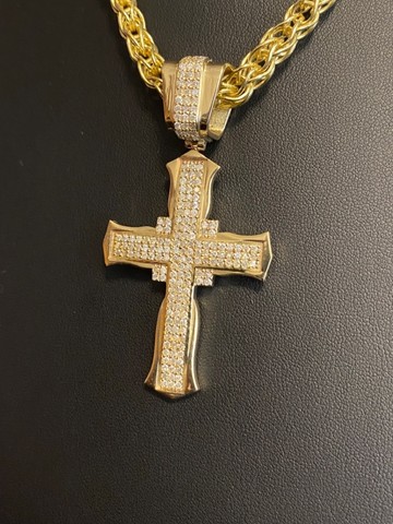 Pingente Crucifixo em Ouro 18K 750