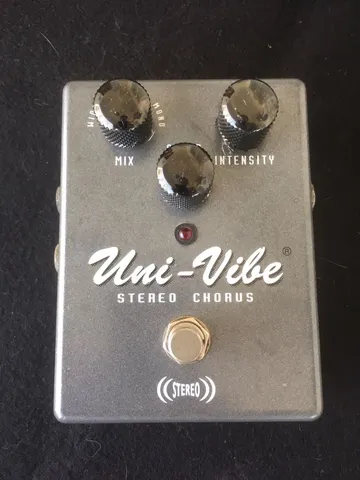 Pedal Uni Vibe Stereo Chorus Dunlop
