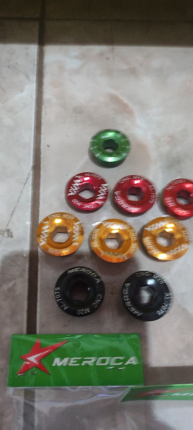 Parafuso pedivela integrado M20 e M18 color top alumínio zero 