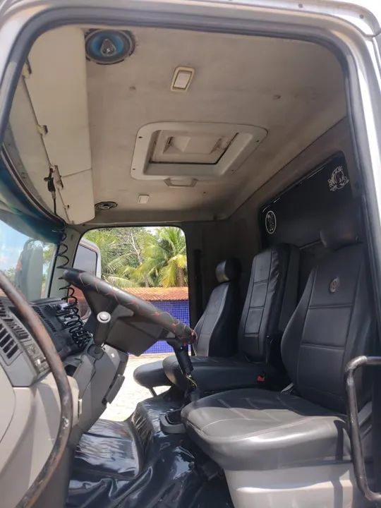 Caminhão Baú Volkswagen 13.180 - Refrigerado - Foto 5