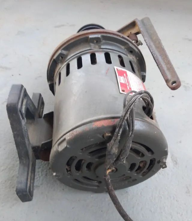 motor de indução weg monofásico R$ 567 - Foto 4