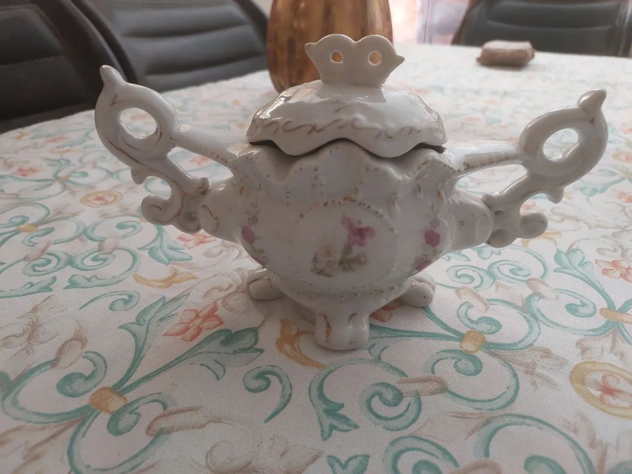 AÇUCAREIRO DE PORCELANA 