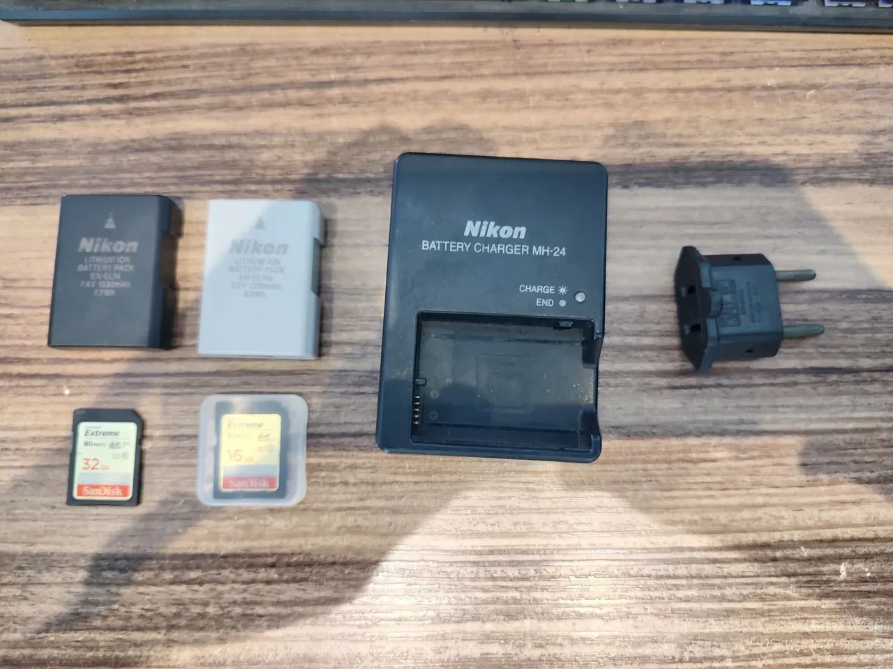 Kit Câmera Nikon D5500 + lente 18-55+ Lente 50mm f1.8 + duas baterias+ dois cartões - Foto 4