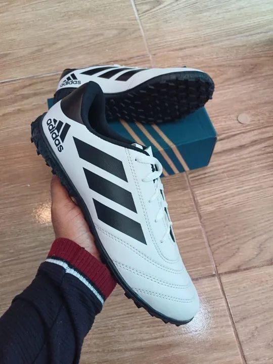 Chuteira adidas  - Foto 5