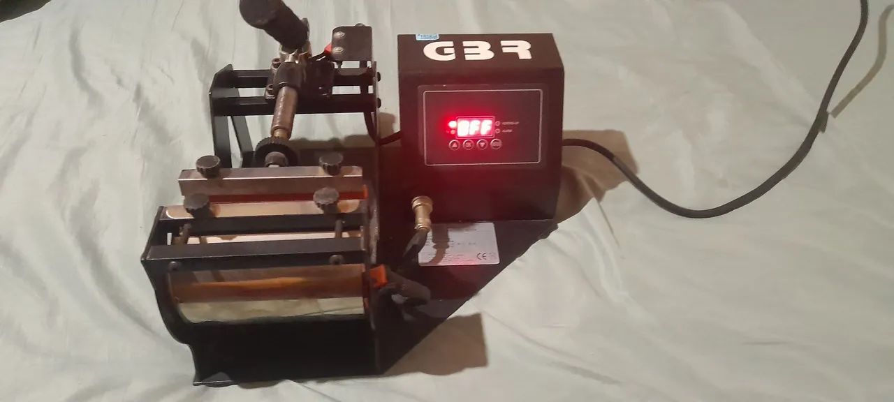 Maquina de estampa caneca