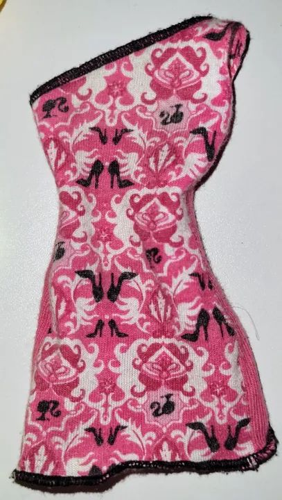 5 Roupas de Barbie - Ótimo estado - VER DESCRIÇÃO - Foto 2