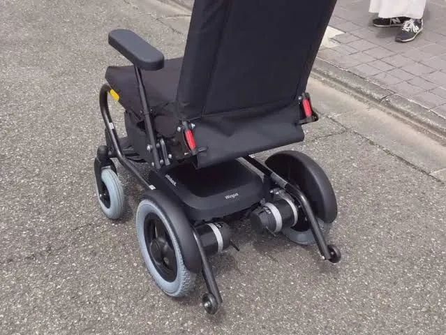 Cadeira motorizada ottobock wingus - Foto 4