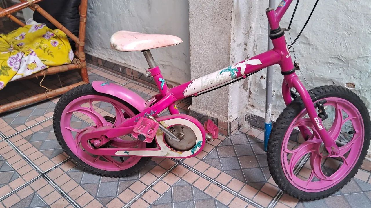 Bicicleta infantil da caloi barbie - Foto 3