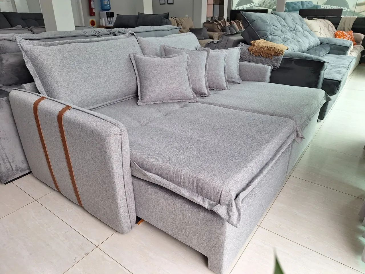 Olha esse modelo slim sem caixaria super lindo e confortável  - Foto 4
