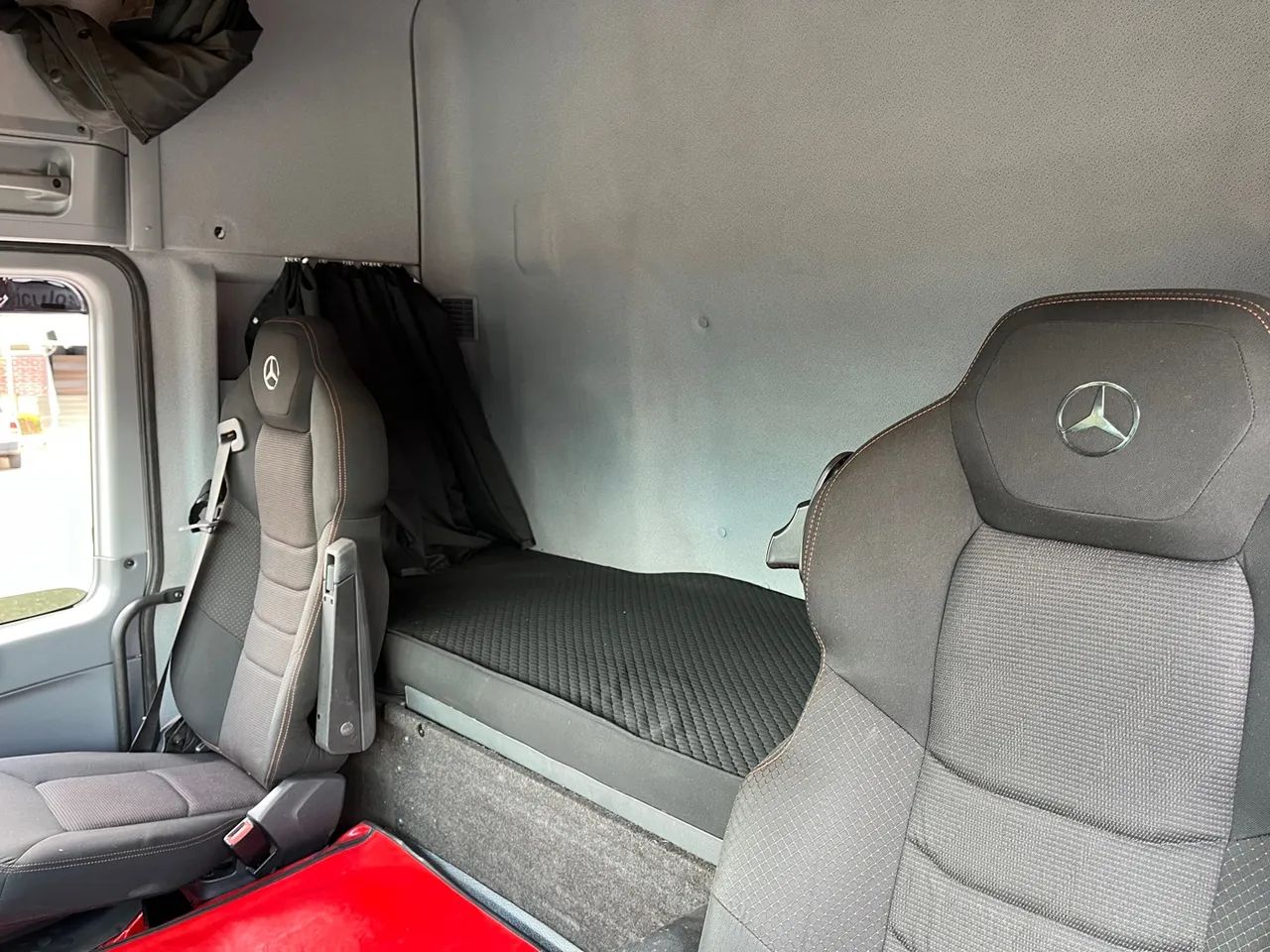 Mb Actros 2651 S 6x4 ano 2019 abaixo da fipe - Foto 7