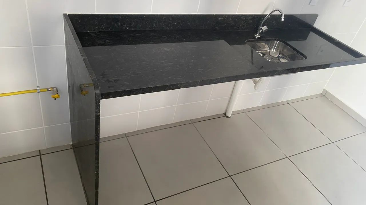Bancada em granito Verde Ubatuba (205x60cm) com Cuba de aço inoxidavel + Torneira - Foto 4