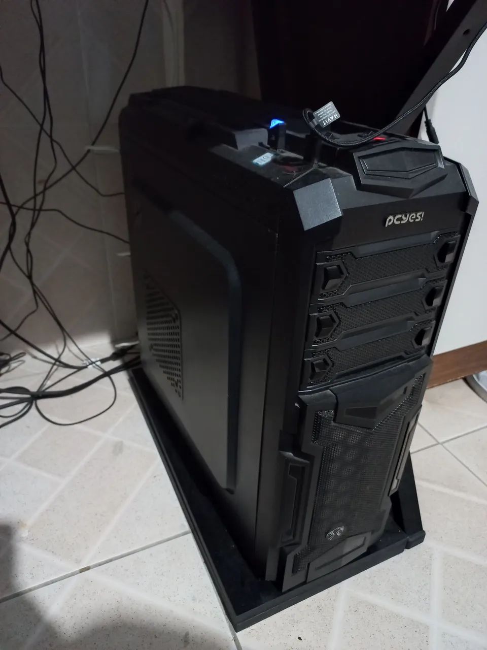 自作ゲーミングPC/Core i5-8400/16GB/RTX2060 自作ゲーミングPC/Core