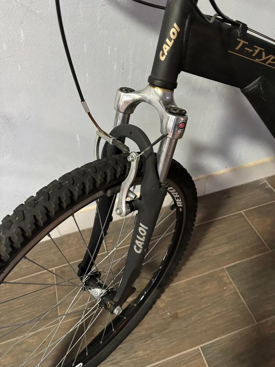 Bicicleta caloi t-type  - Foto 3