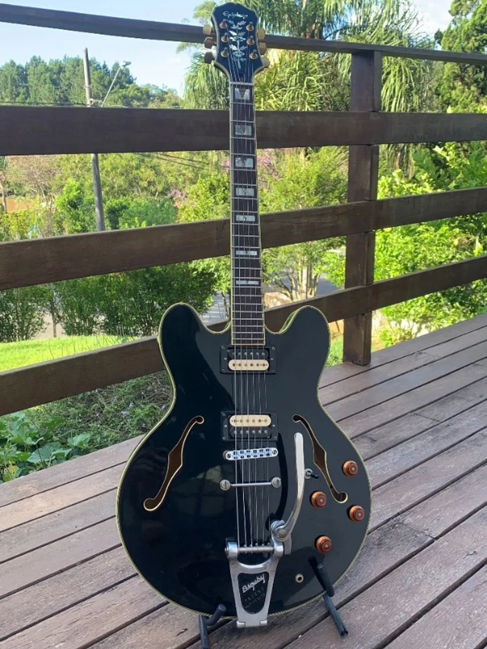 Epiphone Sheraton II 韓国製 Guitarra Epiphone Sheraton II - Semi Acústica - Korea
