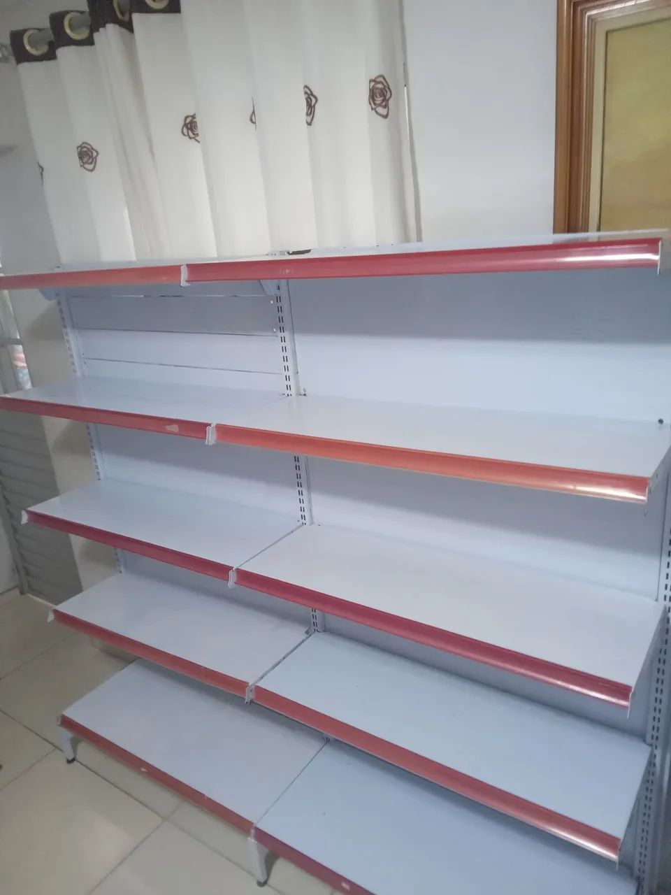 Gondulas Semi novas - Foto 2