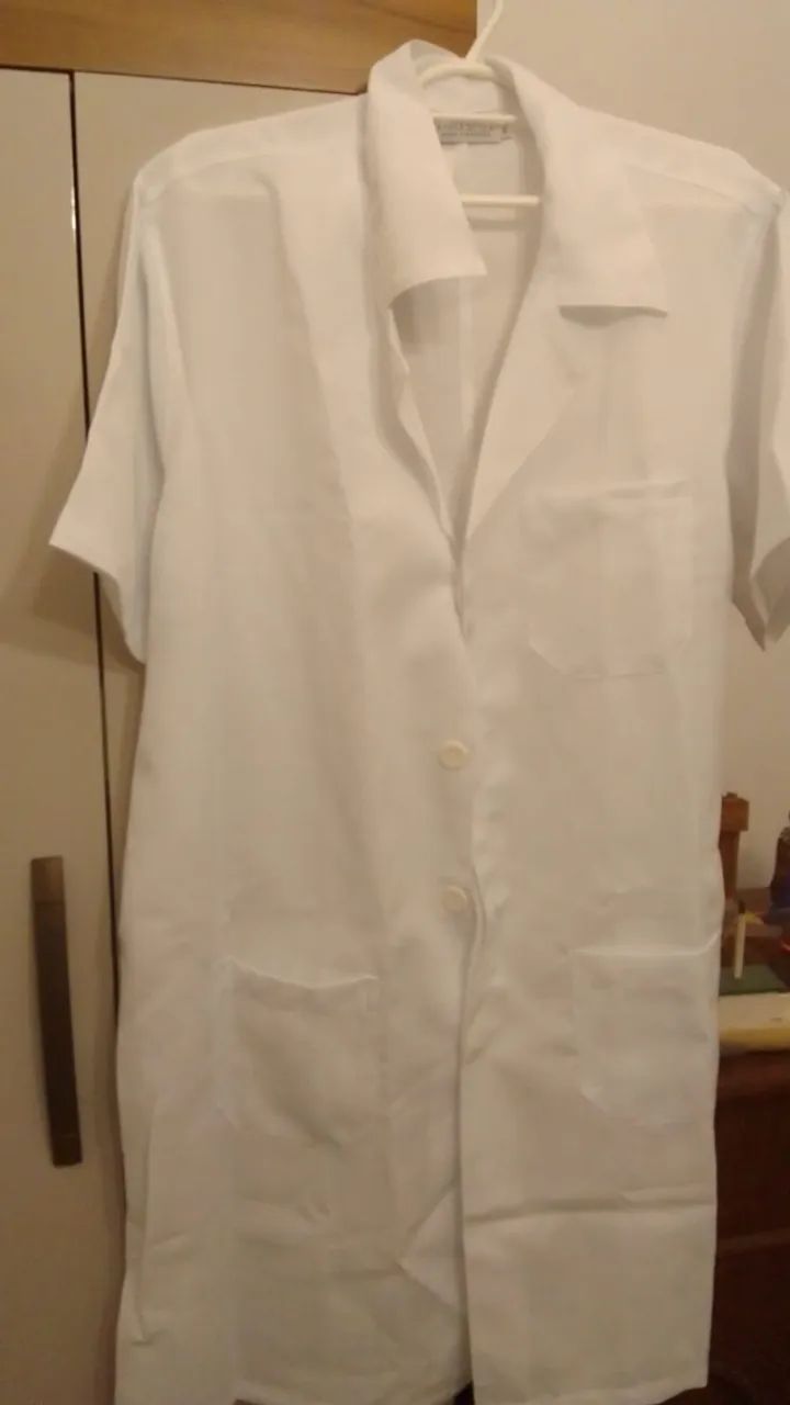 2 Jalecos Anna Rosa G