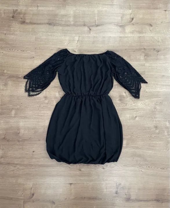 Vestido acinturado curto preto tam P Made in Italy