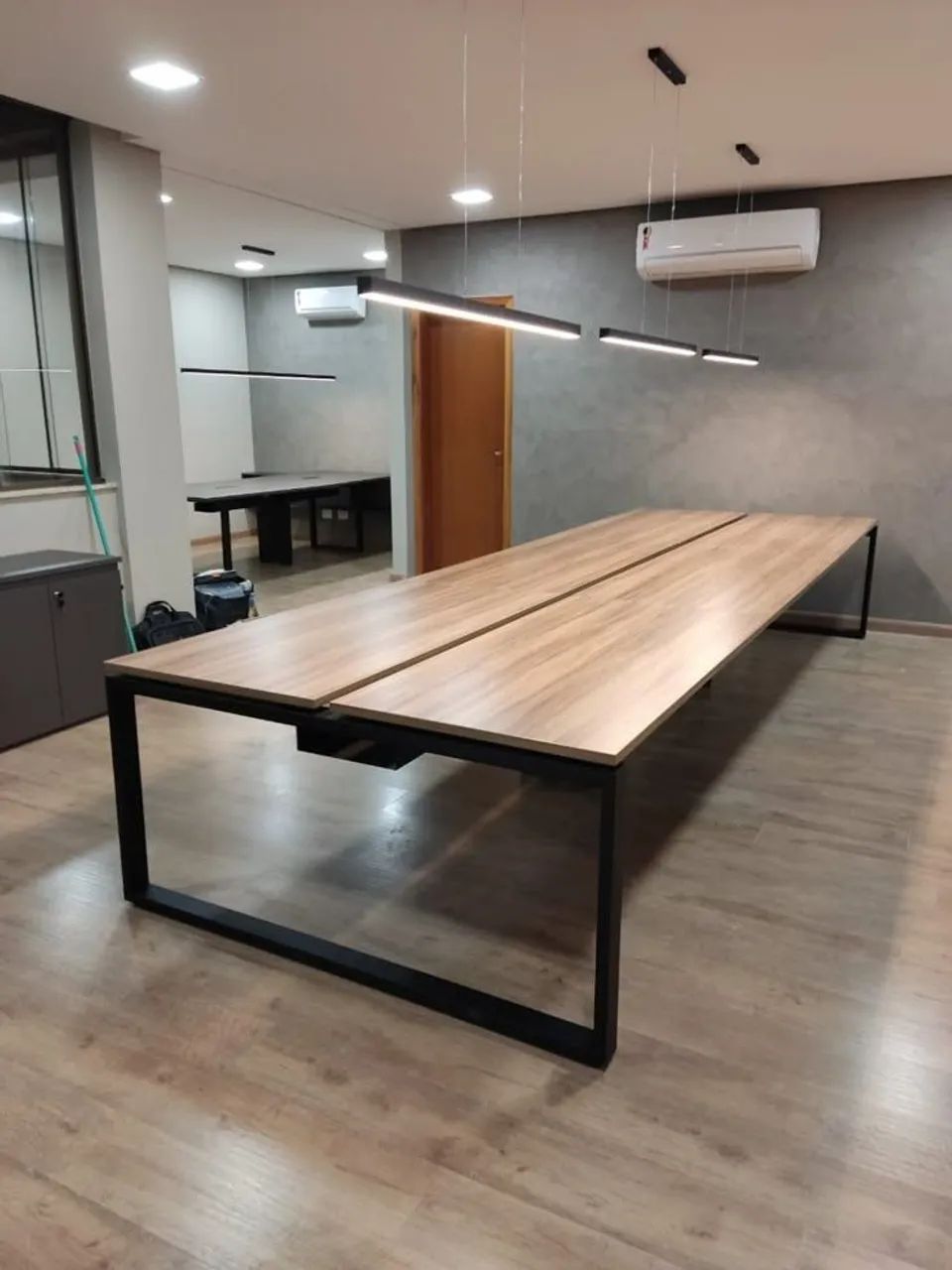 Mesa de Escritório plataforma