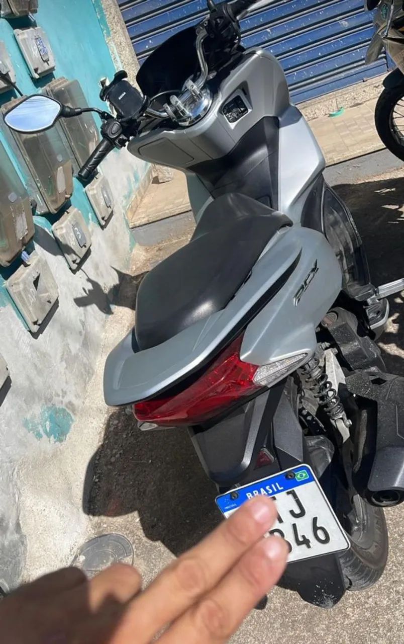 Vendo PCX 2018 MT bem conservado,com doc ok só transferir pro nome do comprador  - Foto 4