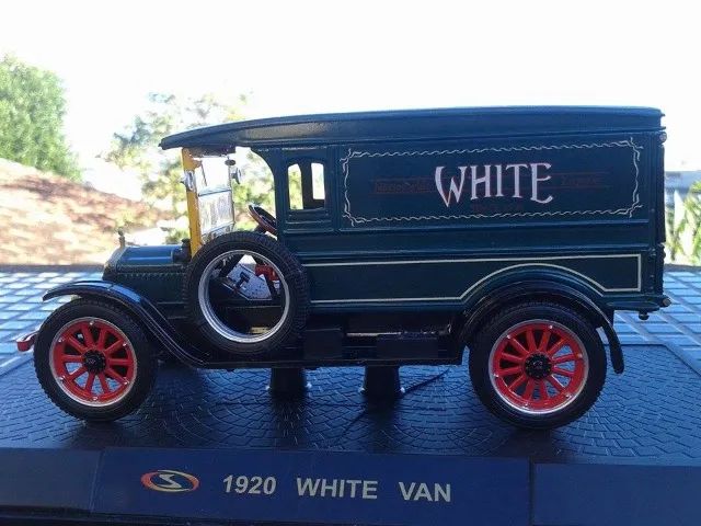 MINIATURA 1920 WHITE VAN DELIVERY - SIGNATURE MODEL SCL. 1/32.    - Foto 5
