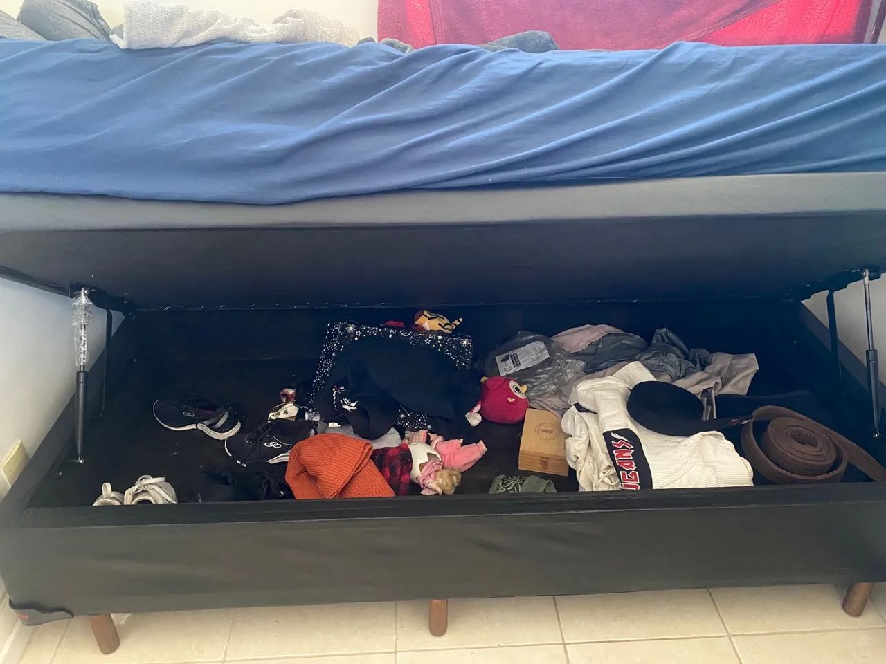 Cama Box com Baú