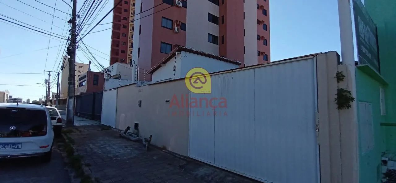 CASA COMERCIAL NO BARRO VERMELHO