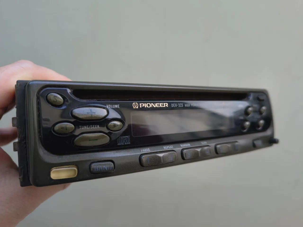 Som automotivo antigo Pioneer DEH-323 *não tá lendo cd*