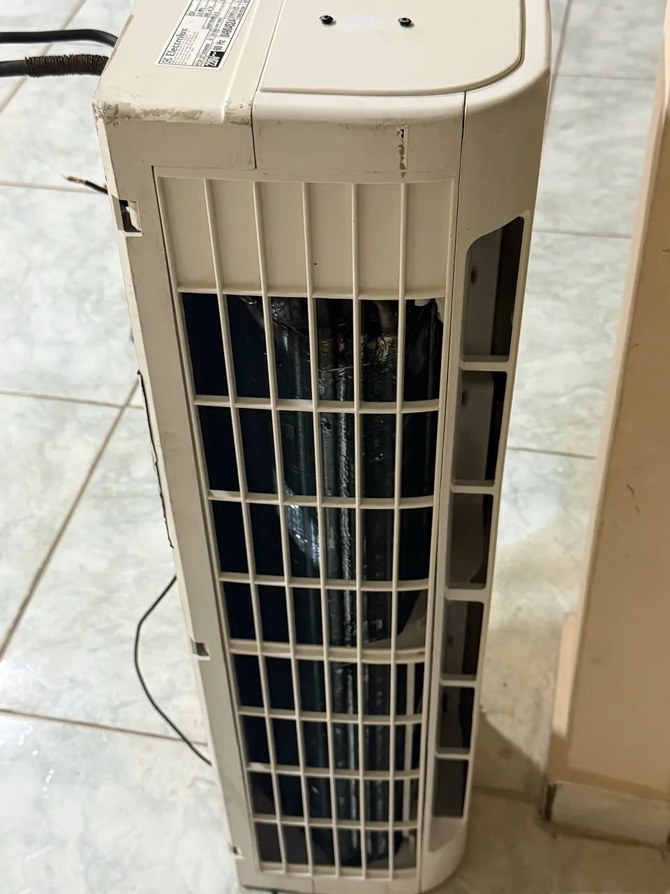 Evaporadora Eletrolux 12 mil controle original  - Foto 3