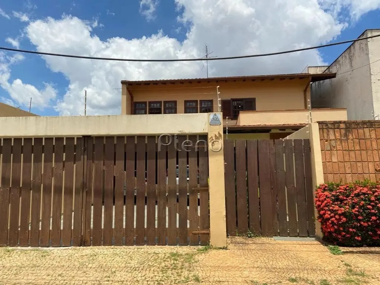 Sobrado à venda em Campinas, Jardim Paraíso, com 4 quartos, com 284 m²
