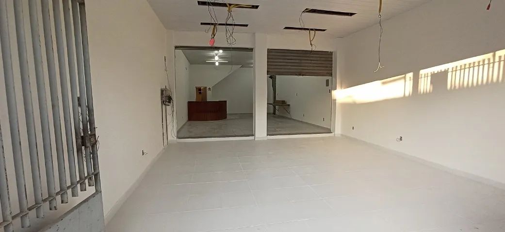 Alugo Loja na Pavuna Rio de Janeiro.