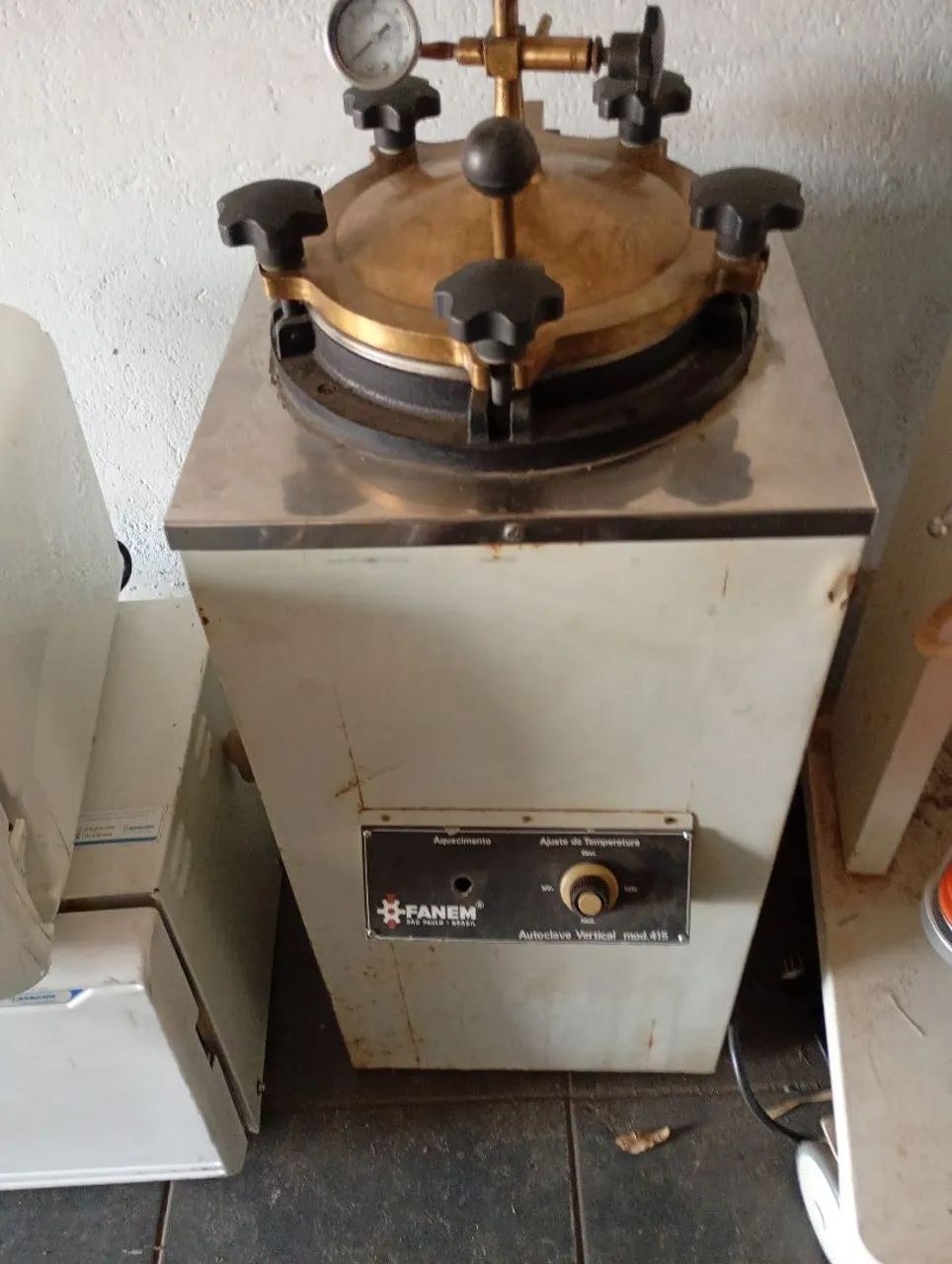 Autoclave vertical 
