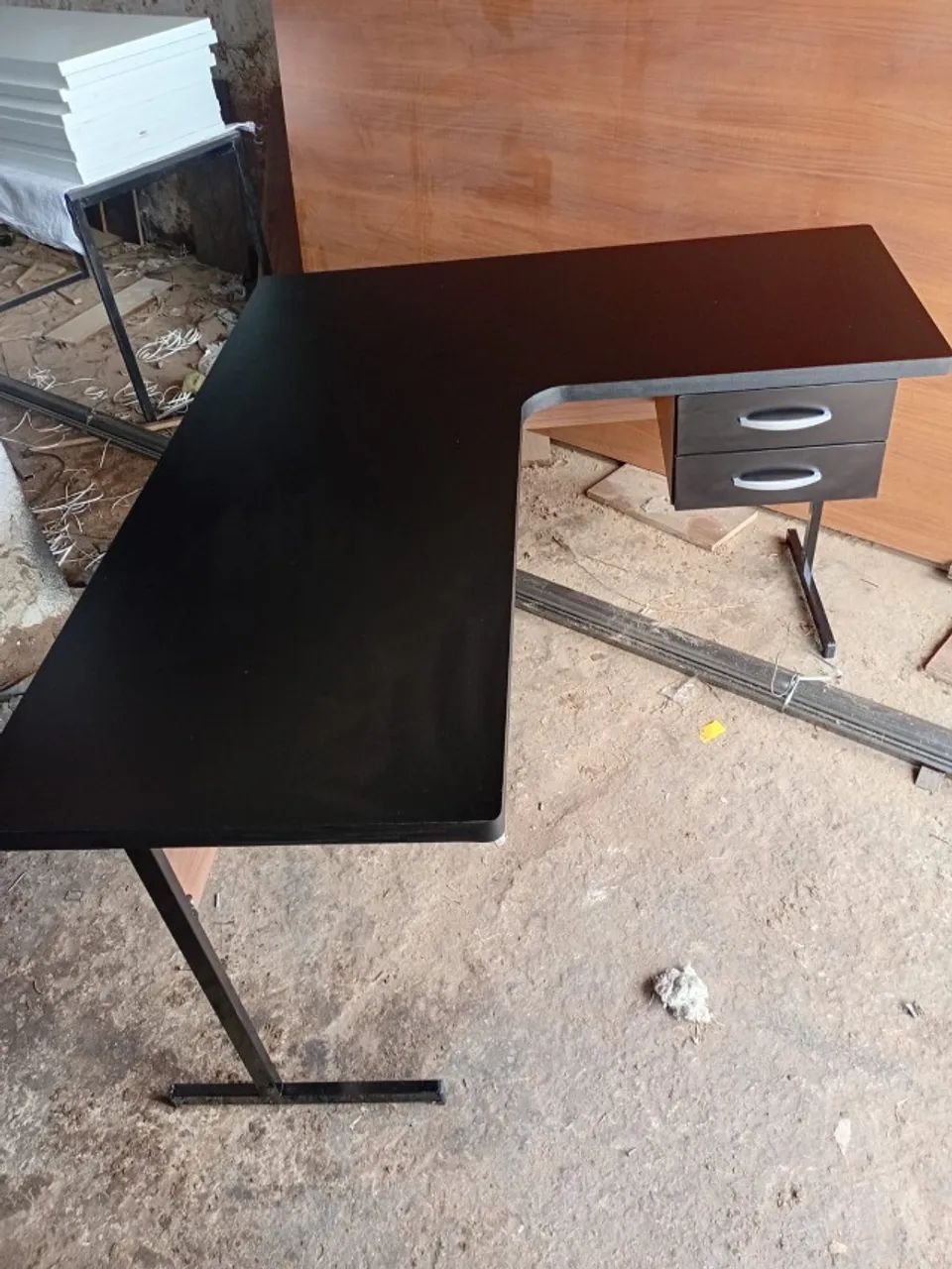 ~ mesa L cor madeirada e preta - frete grátis