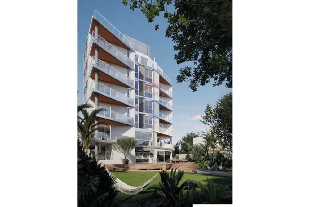 "Luxuosa Cobertura Com 3 Suítes em Jurerê Intl"