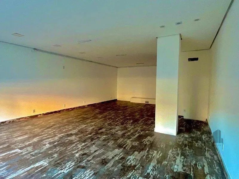 LOJAS TÉRREAS, NA PROTÁSIO ALVES, 5122 com estacionamento frontal. caso precise de mais um - Foto 5