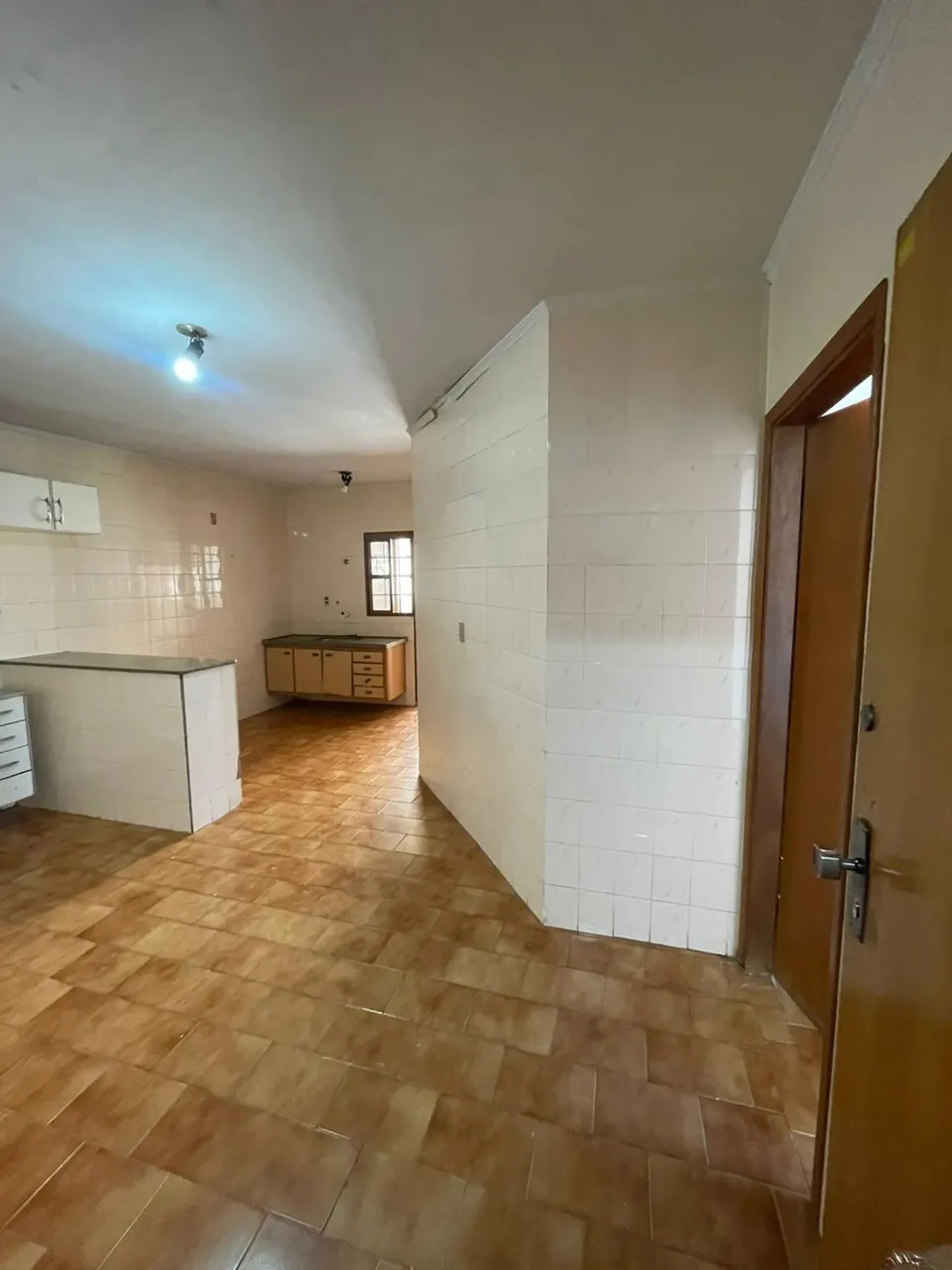 Apartamento LOCAÇÃO, 02 dormitórios, armários, Jd Pinheiro, próximo Hospital de Base