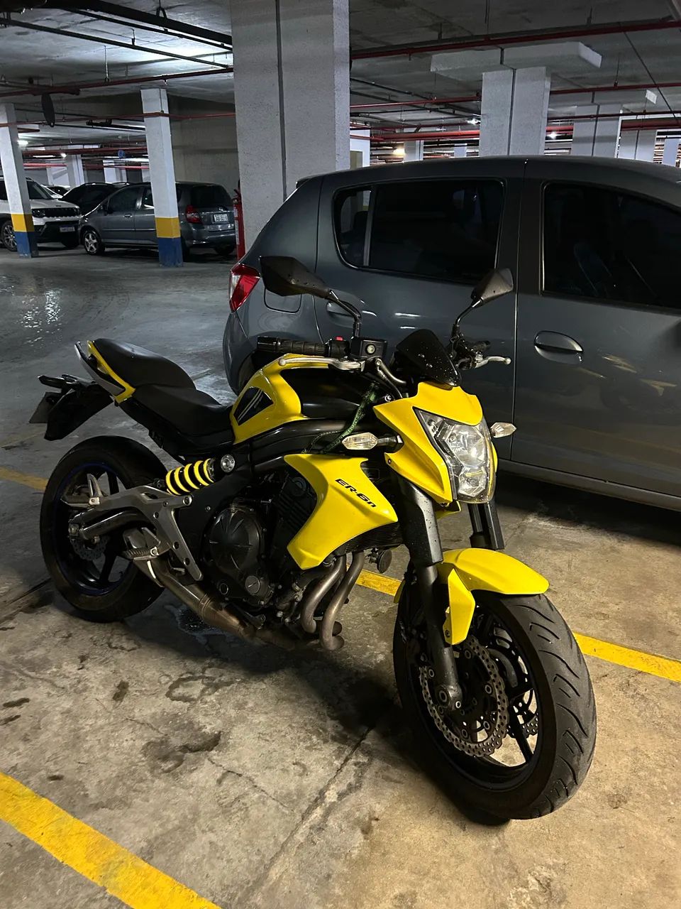 キズナ　Z65 200m イエロー KIZUNA KIZUNA Z65プレミアム 200m 反発・耐久 0.65mm バドミントン