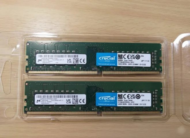 Kit 2 Memória RAM Crucial I 8GB I DDR4 I 2400mhz I Ct4g4dfs824a (Semi novo)