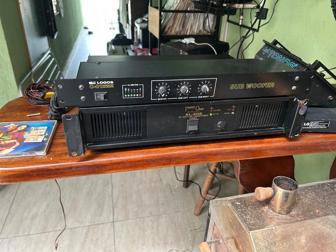 Amplificador Times one AL 402 mono e crossover para sub Wolfer   - Foto 2