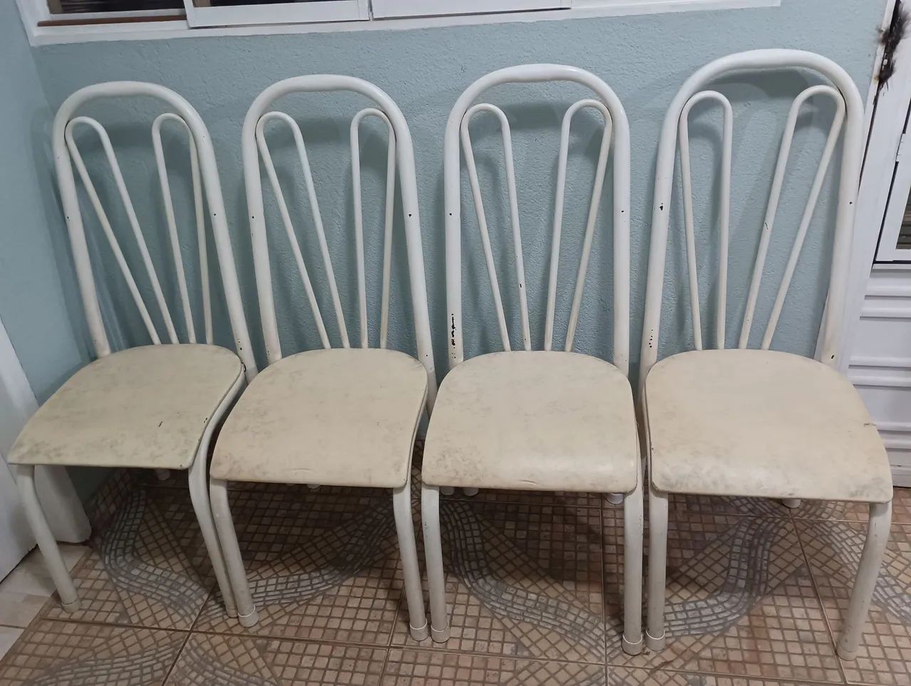 Dining Table Set with 4 Chairs64176433934849123