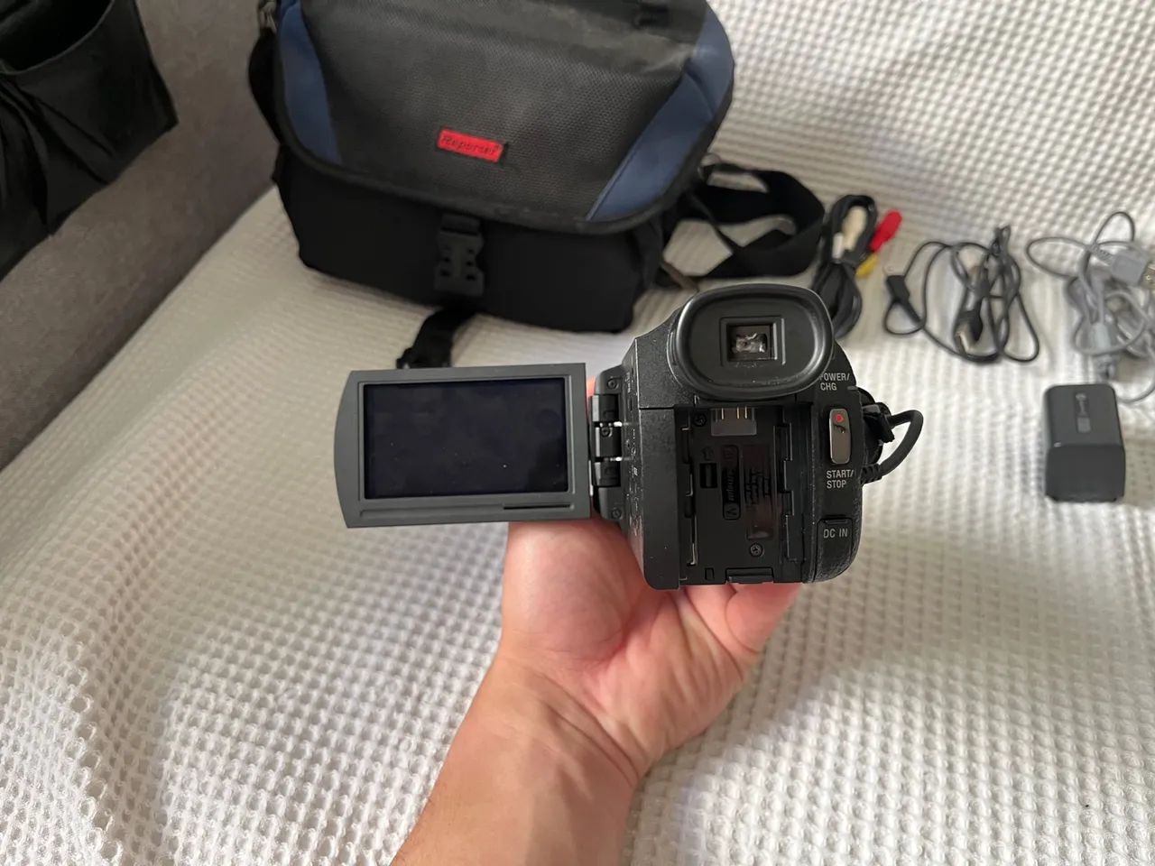 Filmadora Sony Handycam FDR-AX33 4K - Foto 5