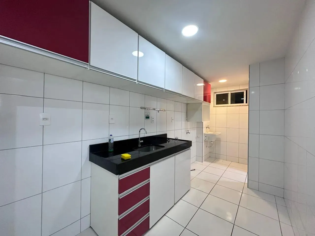 APARTAMENTO PROJETADO NA PONTA DAREIA COM 2 QUARTOS -VISTA MAR