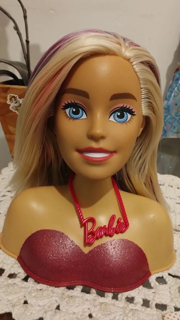 Cabeça de Barbie para pentear e brincar - Foto 4