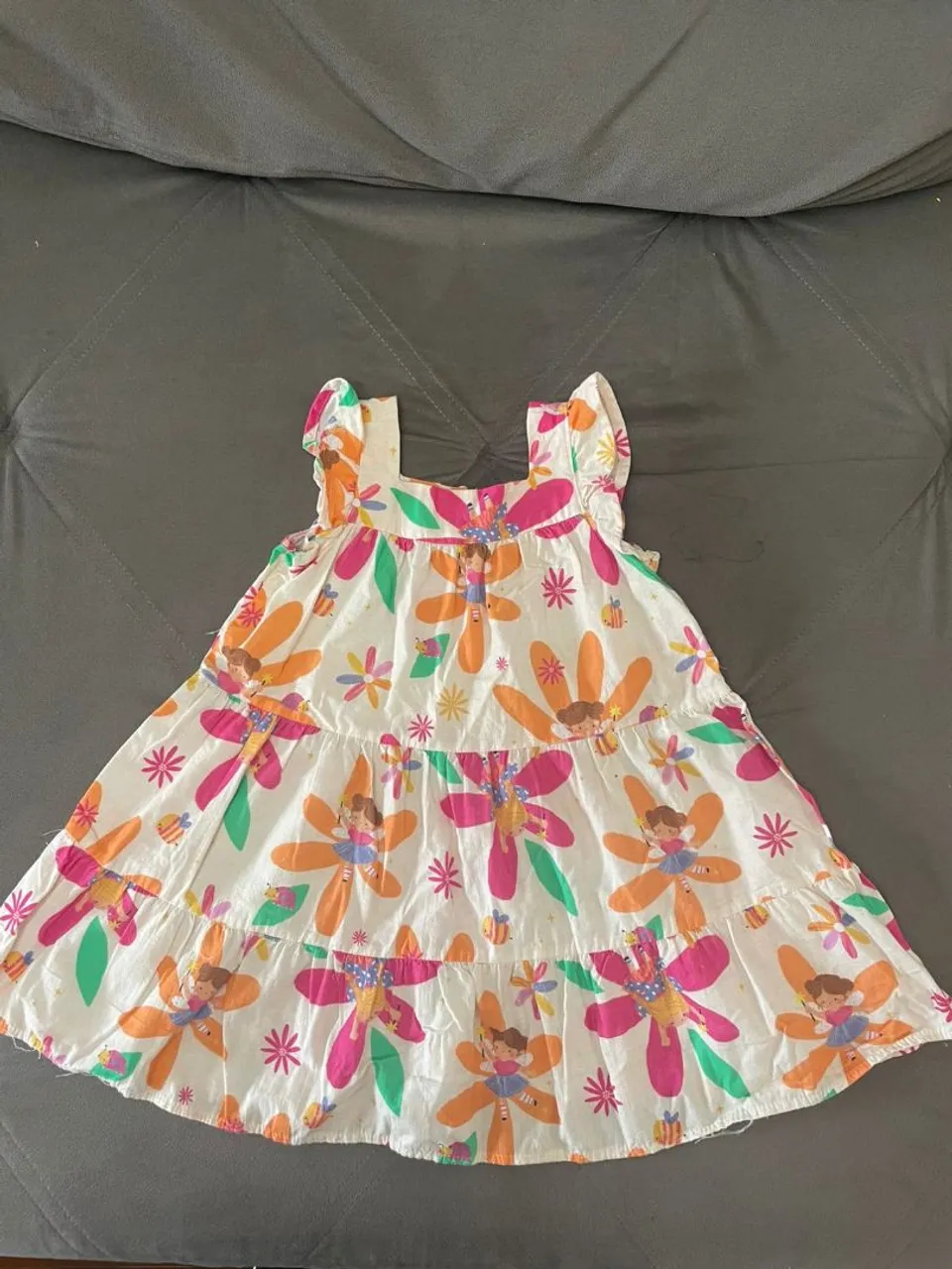 Vestido Infantil Floral com Detalhes de Fada