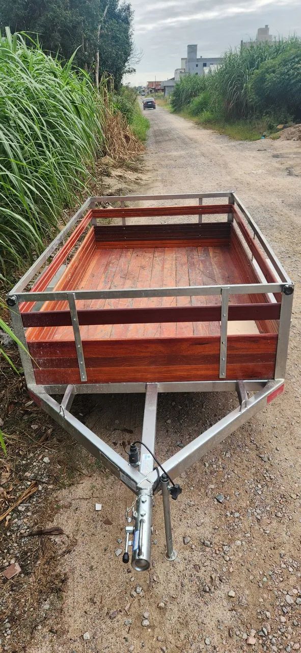 Carretinha 220x130x050