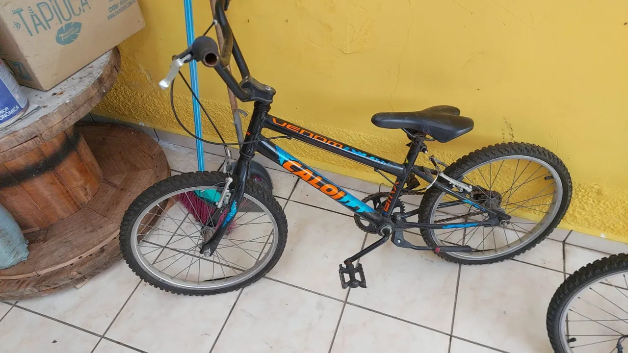 Bicicleta Caloi Venom Aro 20